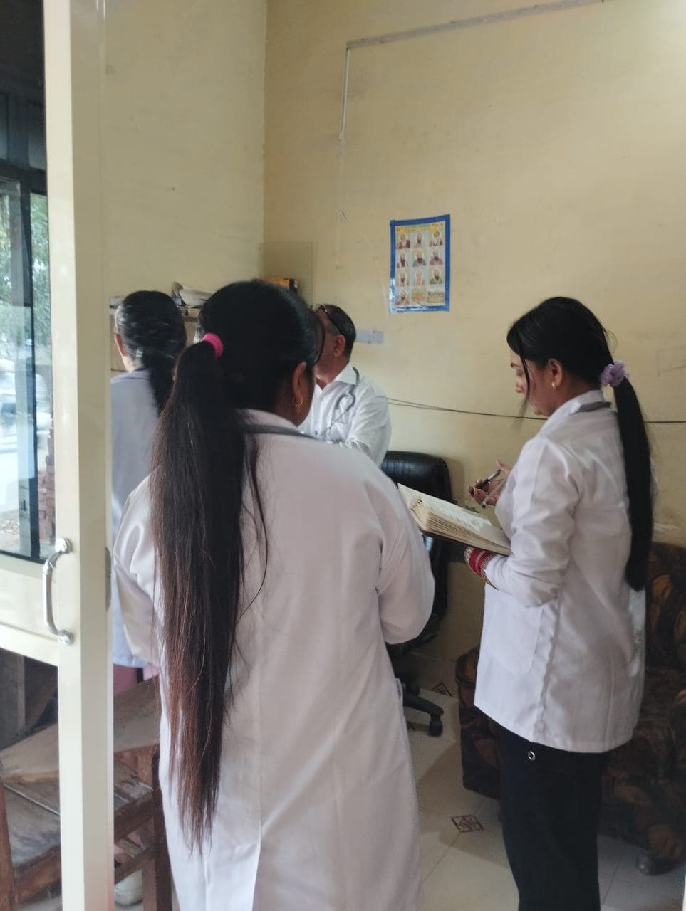 Event day group photo 4